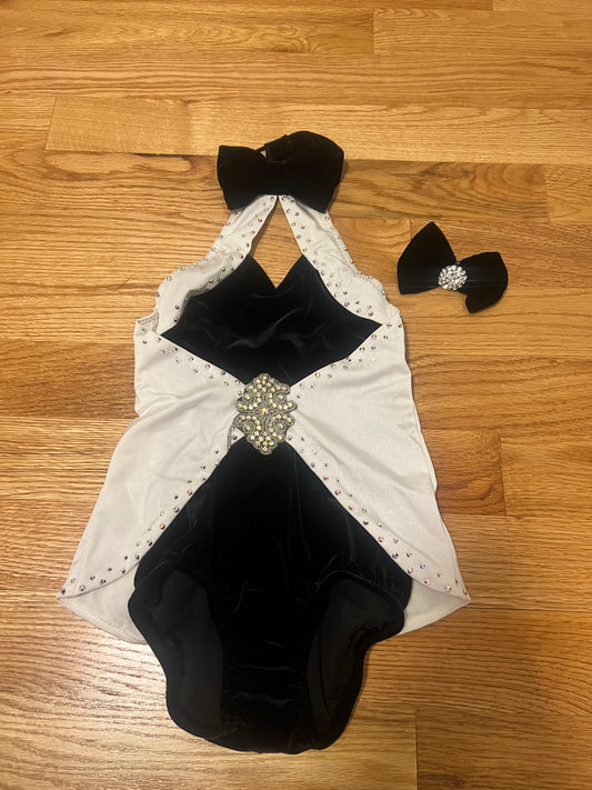 Black and White - Only 1 left!